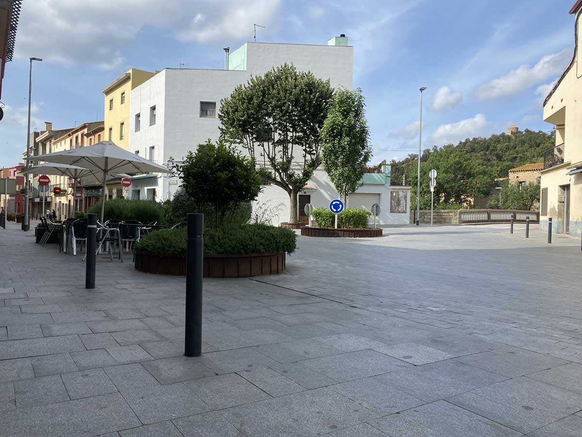 jonquera-placa-arias-comellas-parasols