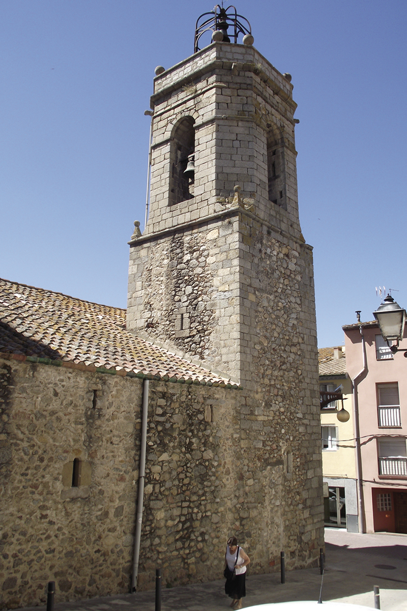 el-campanar-les-campanes-i-el-rellotge-de-lesglesia-de-santa-maria-de-la-jonquera-2