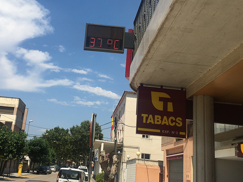 la-jonquera-sapropa-als-40-abans-duna-baixada-del-termometre